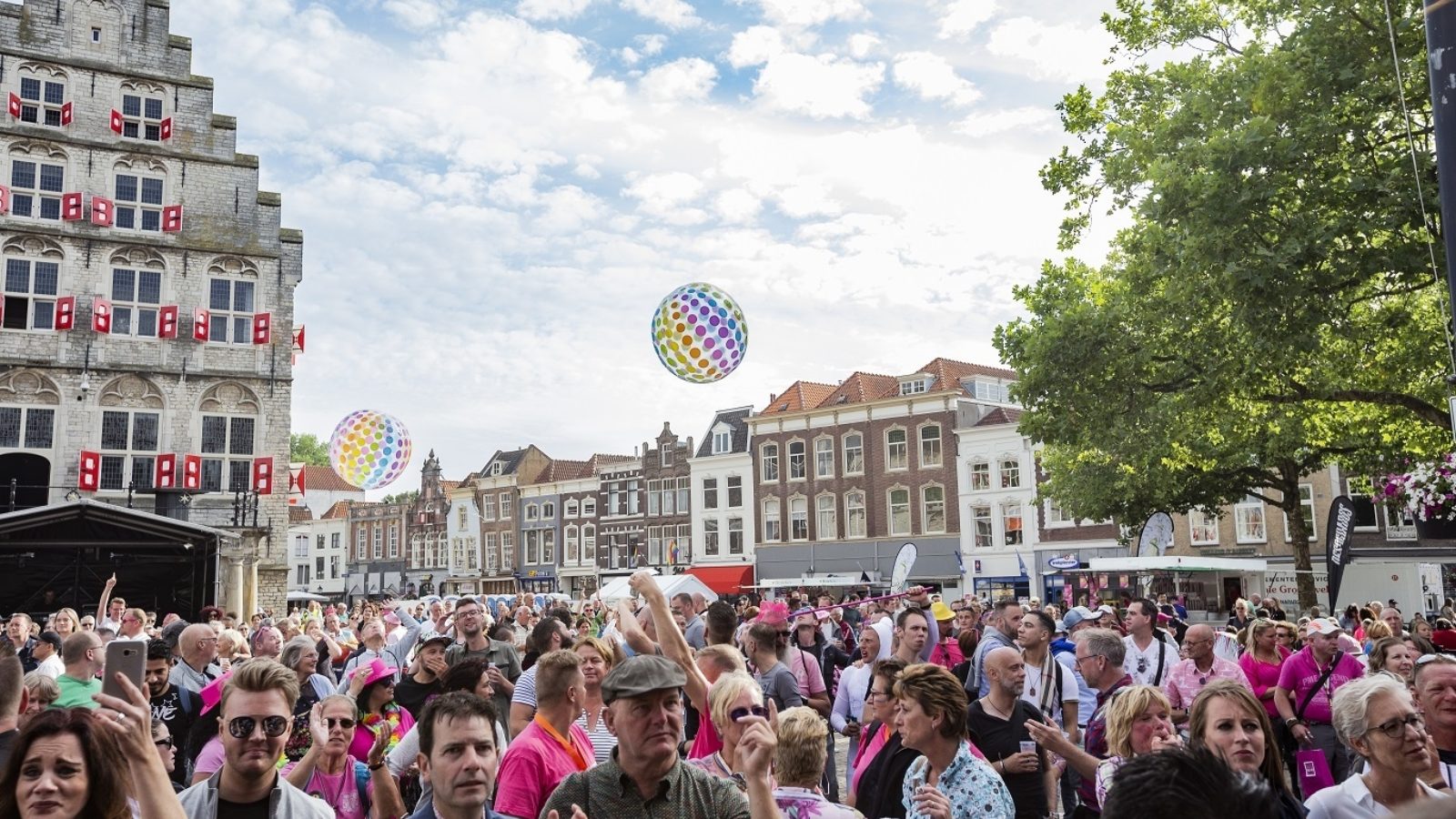 ROZE ZATERDAG publiek web