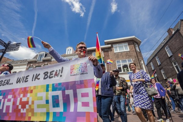 ROZE ZATERDAG Pridewalk web
